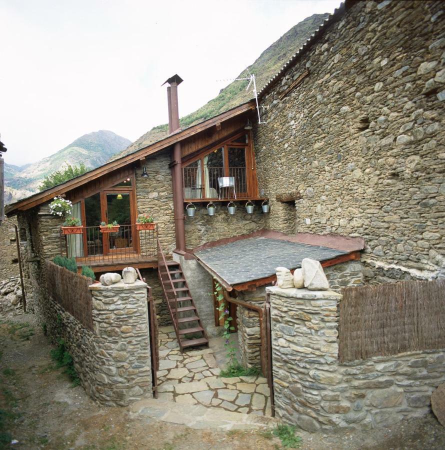 La Llupia Villa Isavarre Exterior foto